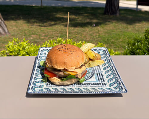 Il gro' burger al Punta Grò Bistrot, Sirmione